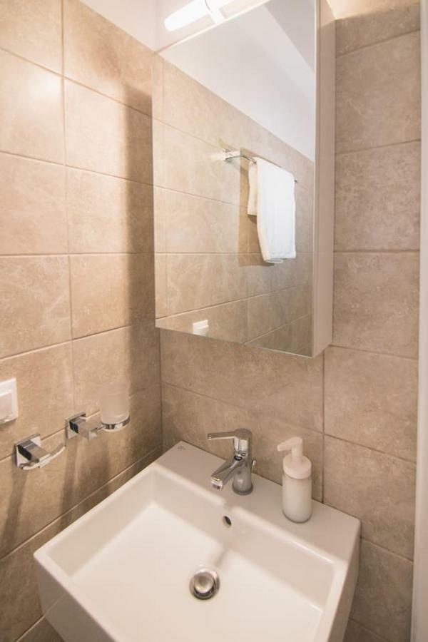 Cherry Apartment Corfu コルフ島 エクステリア 写真